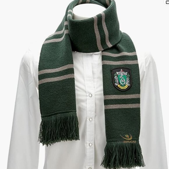 NWT Cinereplicas Harry Potter Scarf Ultra Soft Knitted Fabric Slytherin - Picture 3 of 3